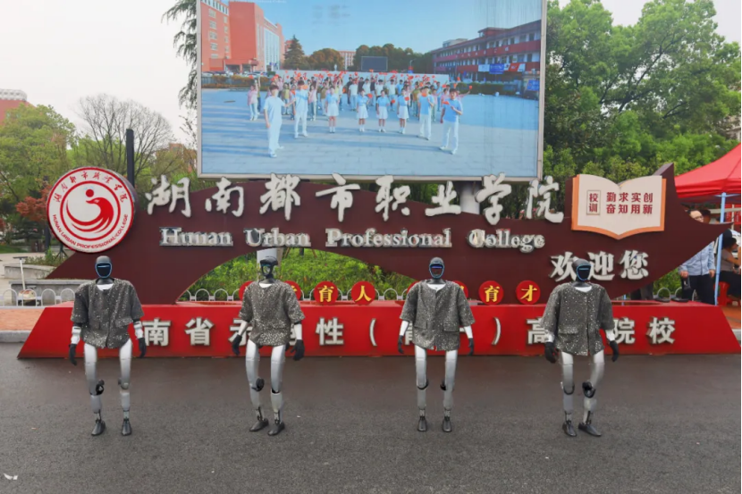 792a3d17a7c14e498a535a15503ae9e2.png