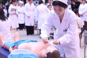 智慧健康学院“凤凰杯”技能比赛